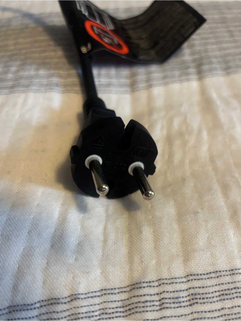 Hair Straightener Iron, European plug - Picture 4 of 5